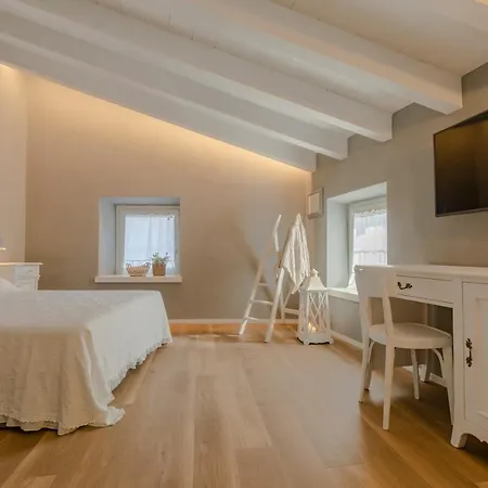 Il Cantuccio Sul Garda - Relais Di Charme Penzion *